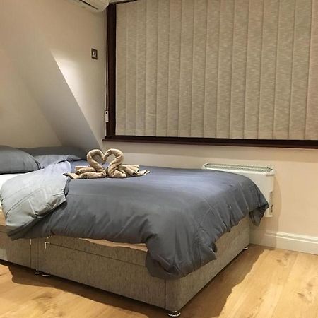 Studio Flat In The Heart Of Golders Green Лондон Экстерьер фото