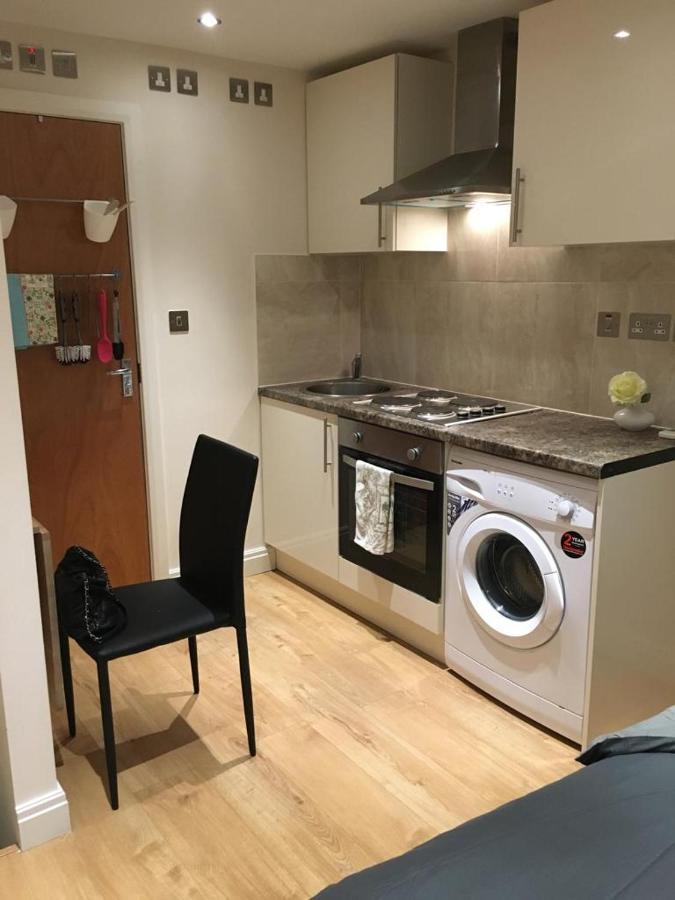 Studio Flat In The Heart Of Golders Green Лондон Экстерьер фото